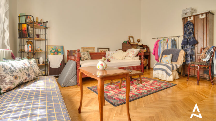 Vračar Prote Mateje dvosoban salonski stan