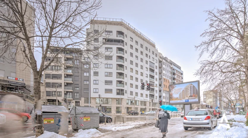 Vračar novogradnja – namešten, garažno mesto